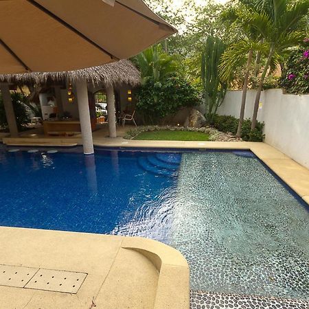 Villas Naomi Zihuatanejo Exterior foto