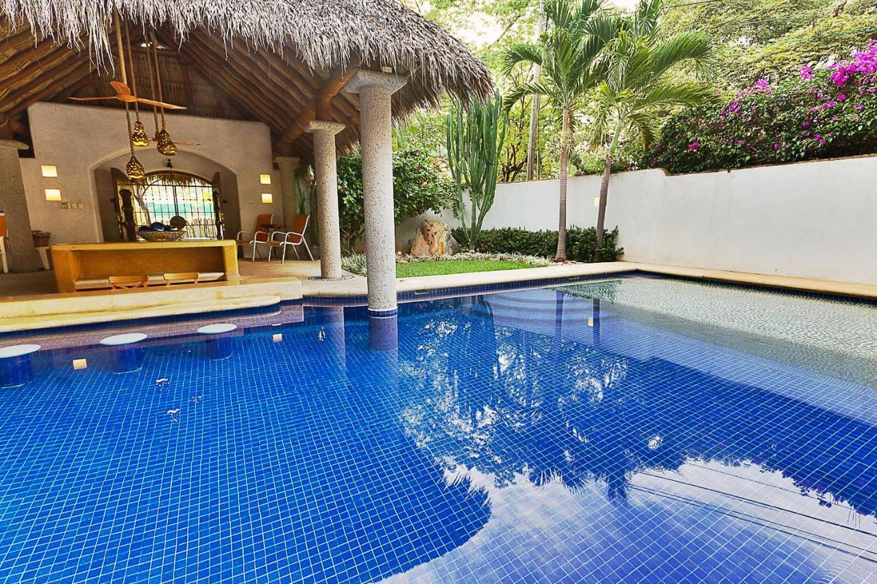 Villas Naomi Zihuatanejo Exterior foto