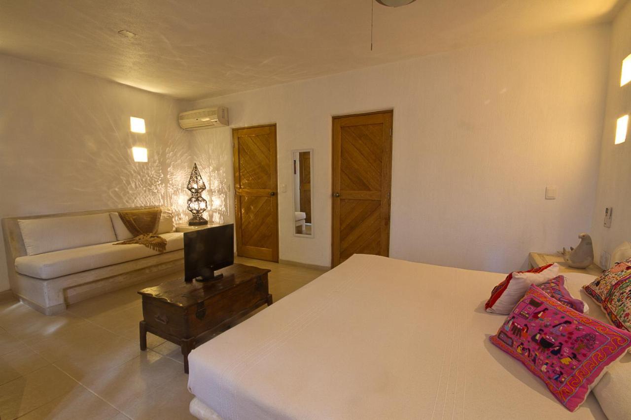 Villas Naomi Zihuatanejo Exterior foto
